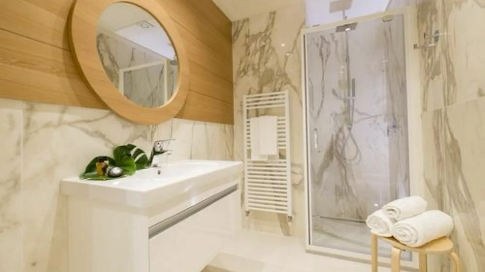 Metropol Ceccarini Suite - Luxury Apartments Riccione 4*,